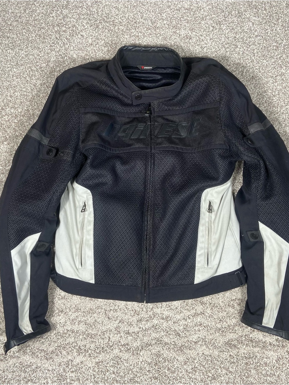 Dainese Mesh Motorcycle Jacket Men’s Small Black White Armored Riding